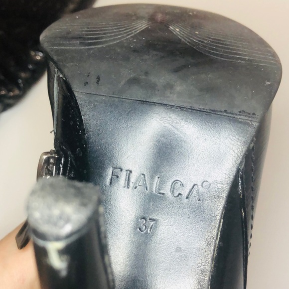 Winter heel boots. Size 7( good fit 7,5 too). - Picture 9 of 17